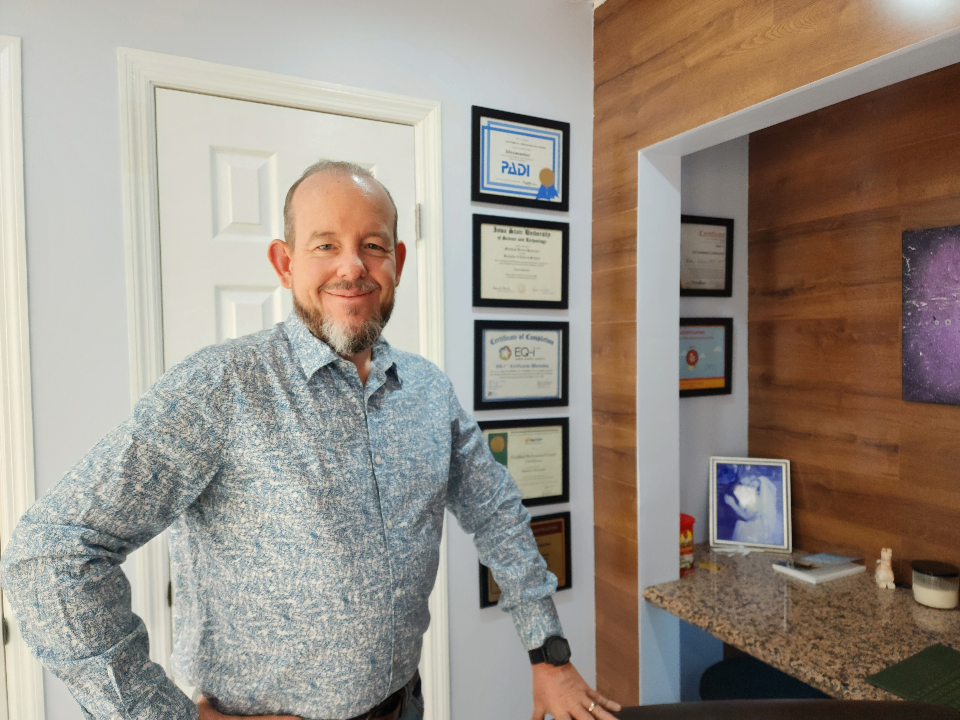 Matthew W. Hoelscher, marriage coach in Miami