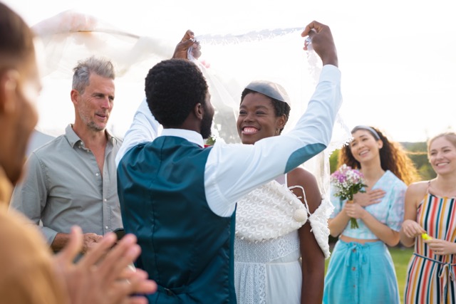 Happy africian couple wedding.