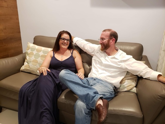 A marriage couple is sharing their problem and communicating with Matthew Hoelscher.